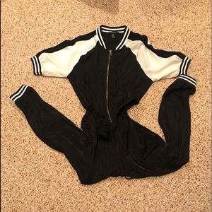 Forever 21 Jumpsuit | Size Medium